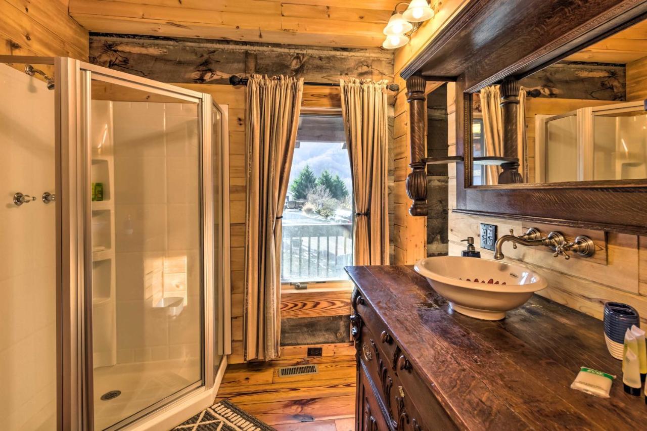 Вилла The Cabin At Marys Place With Deck And Mtn Views! Мегги-Вэлли Экстерьер фото